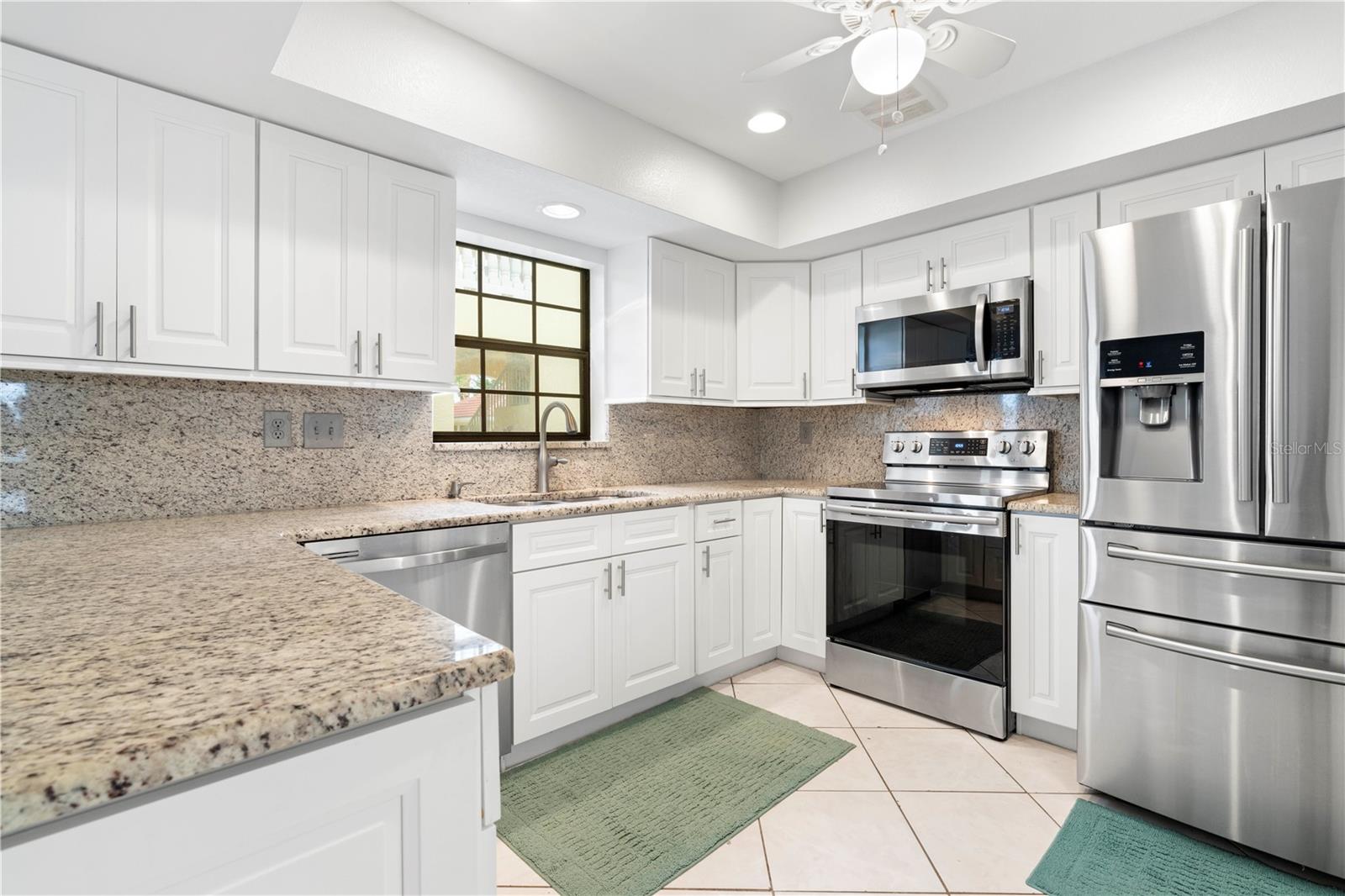 WIN-QUIST TWNHS - Residential