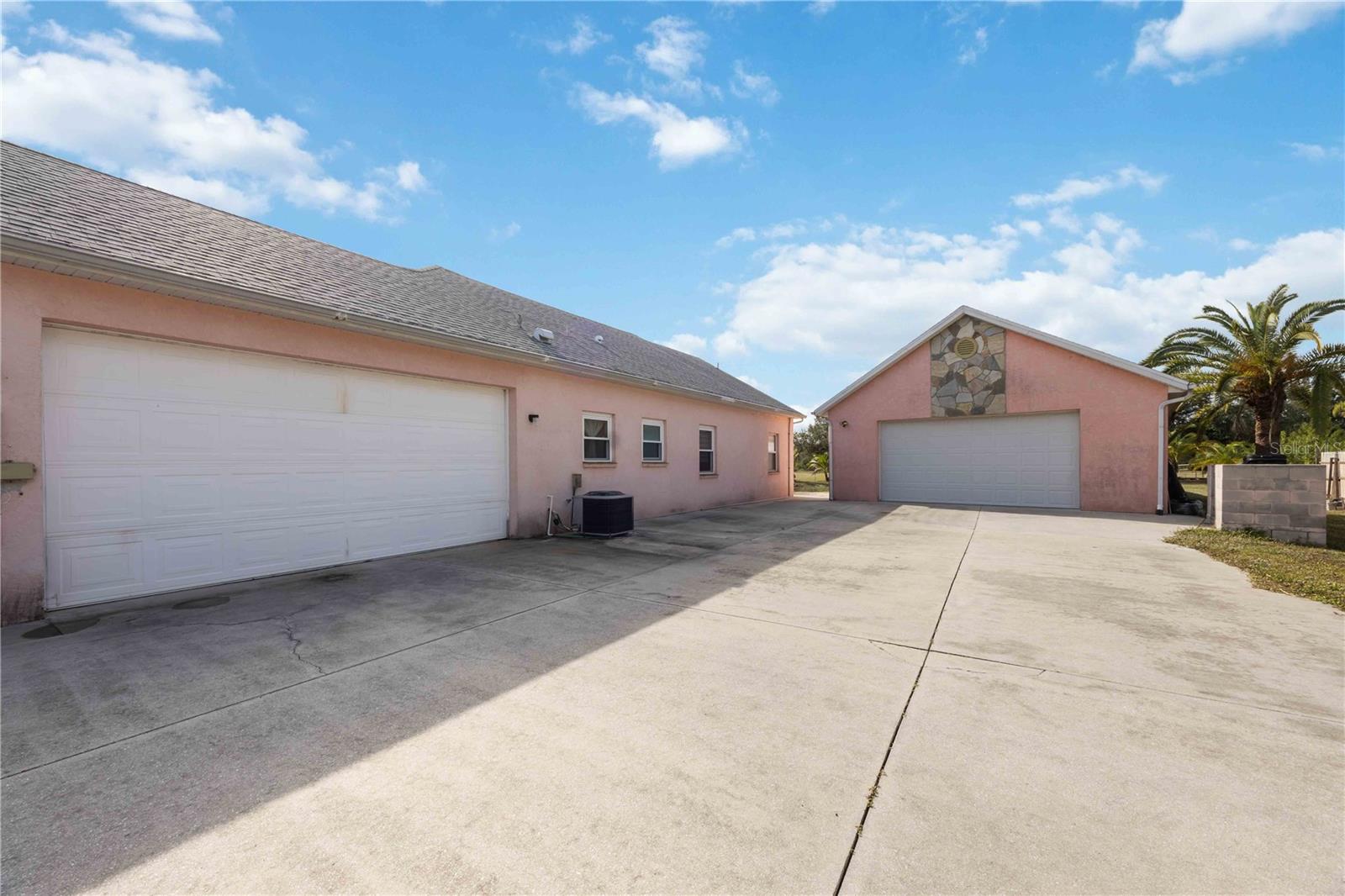 VENICE ACRES - Residential