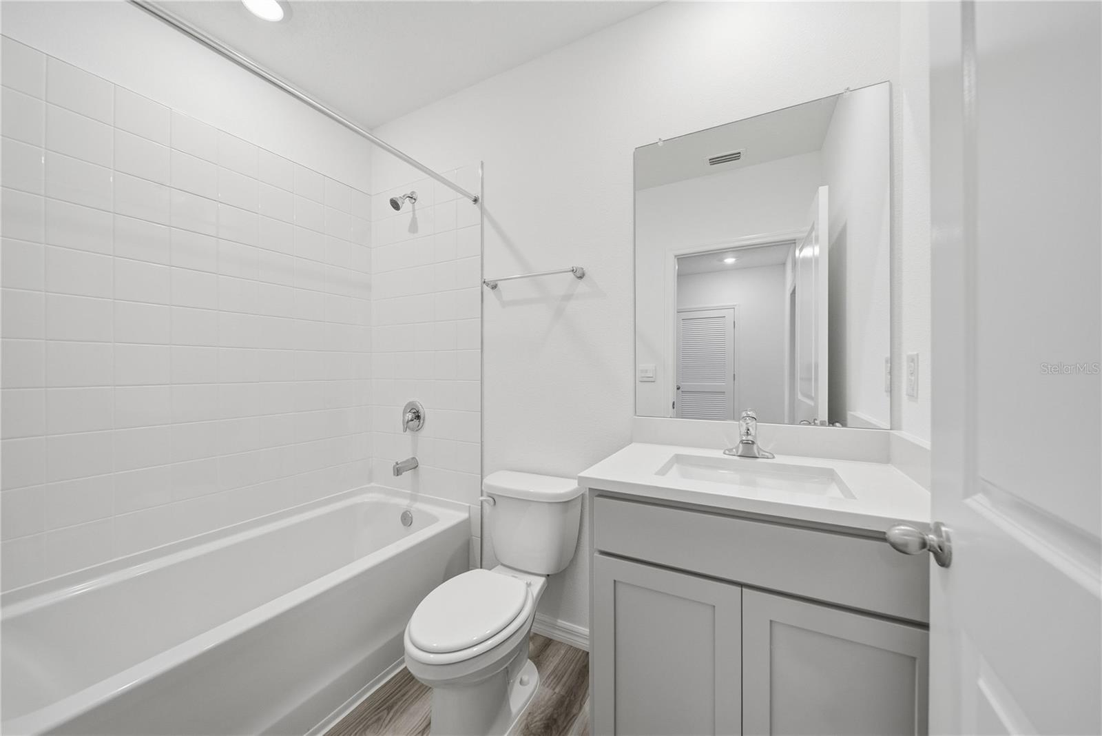 WOODCREEK - Residential Lease