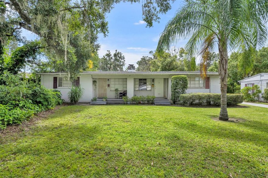 DO NOT MISS OUT on these charming units! Offering 2 bedrooms 1-bathroom just minutes from shopping, dining and Downtown Orlando! Schedule your private showing today!!!!