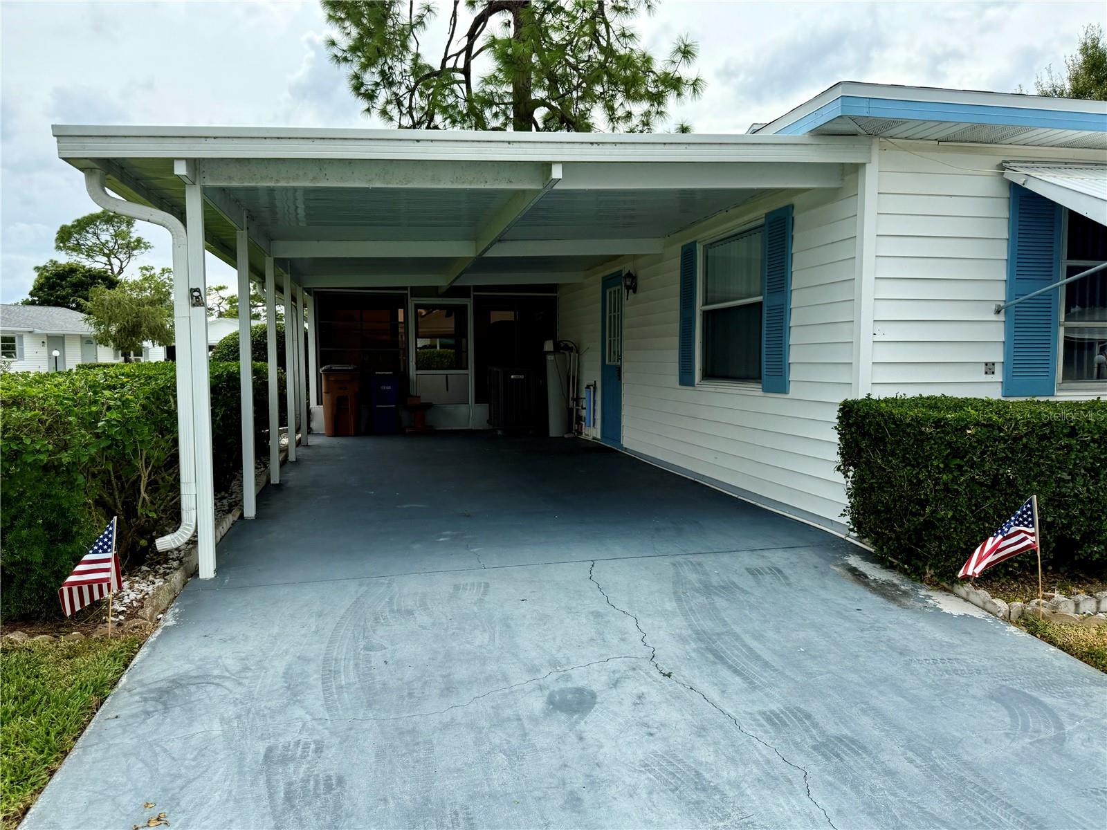 PINEWOOD CONDO - Residential