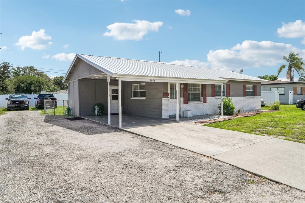 Photo of 1013 N Parsons Avenue, Brandon, FL 33510 (MLS # TB8549201)