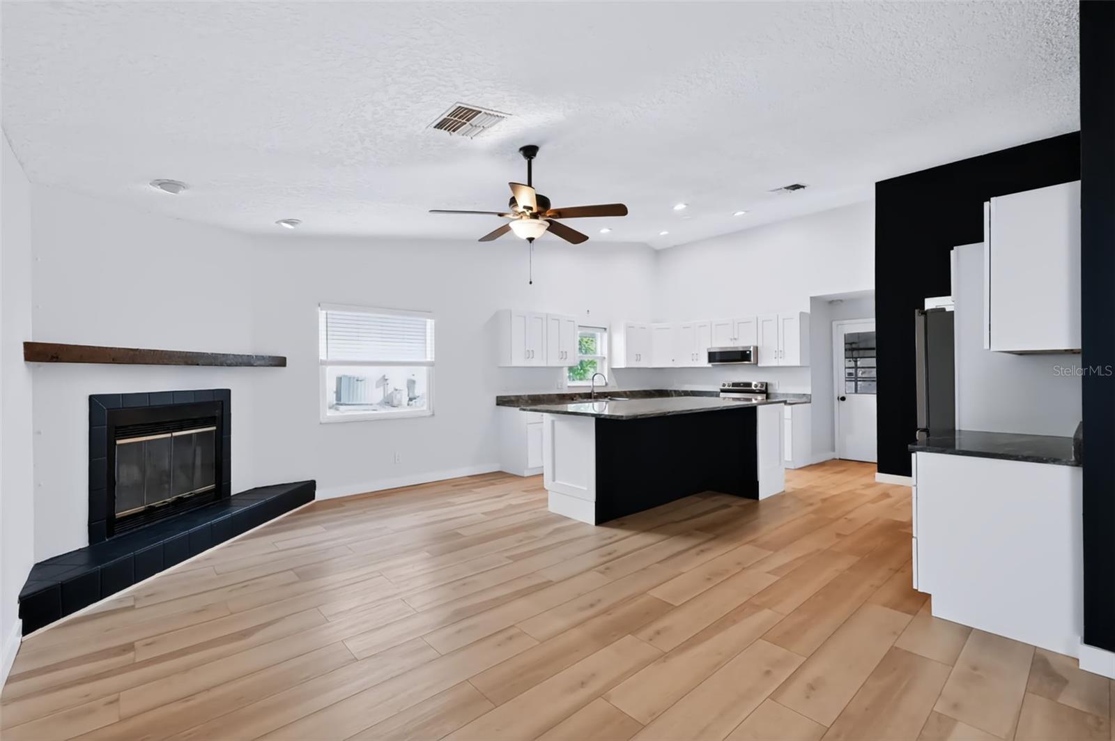 1035 ANCLOTE DRIVE