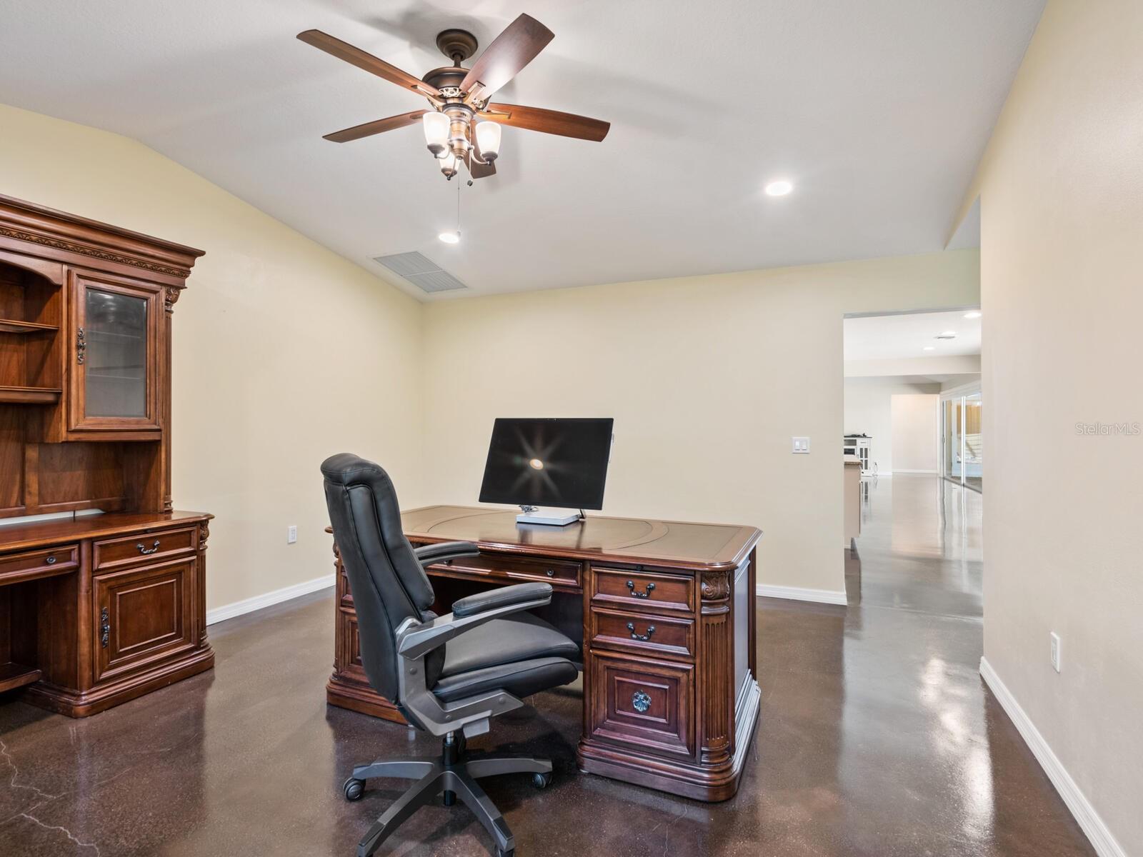 ROYAL PALM HARBOR - Residential