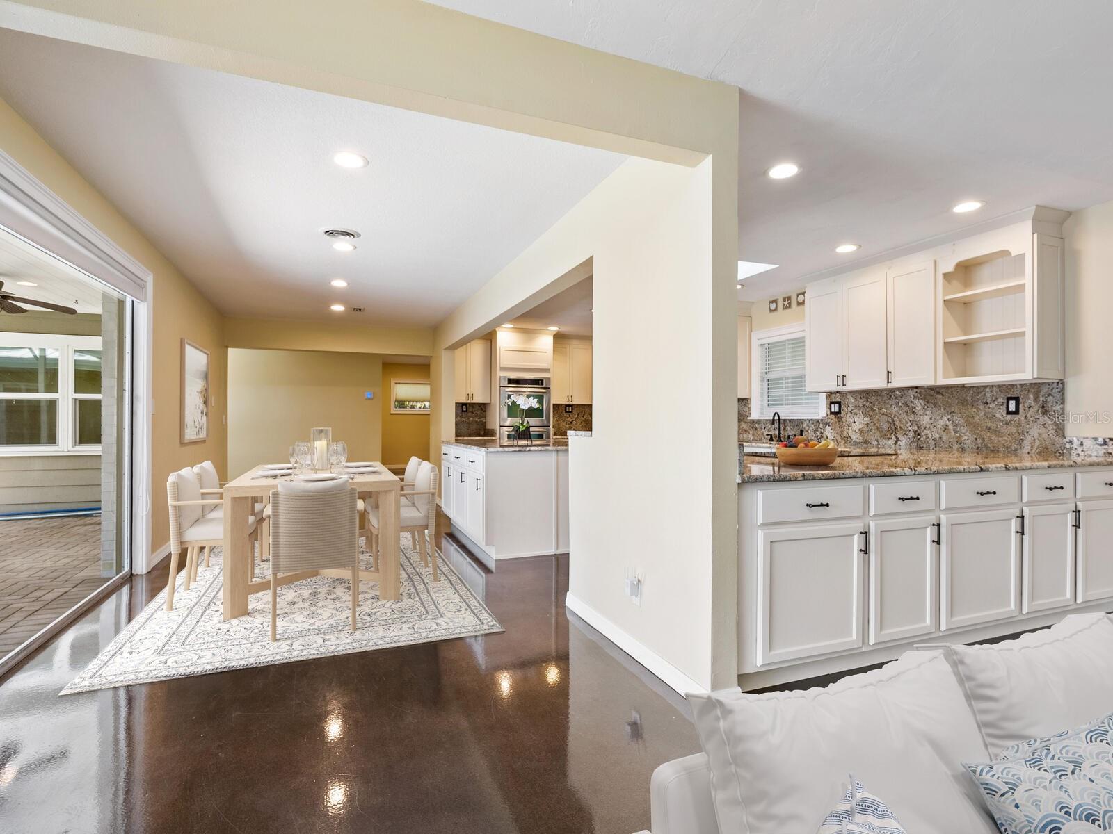 ROYAL PALM HARBOR - Residential