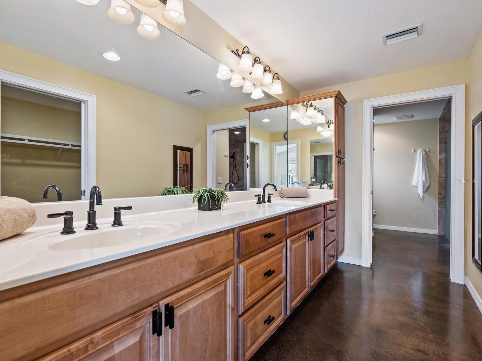 ROYAL PALM HARBOR - Residential