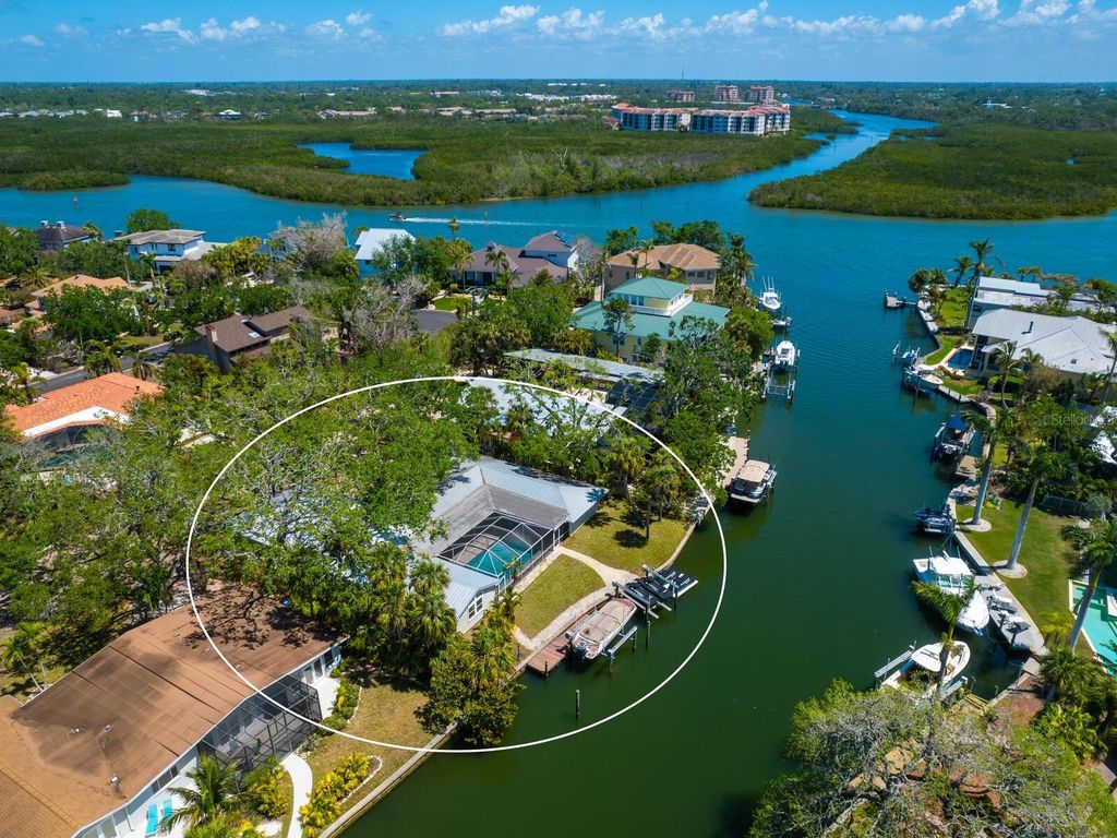 Photo of 1248 Northport Drive, Sarasota, FL 34242 (MLS # A4668459)