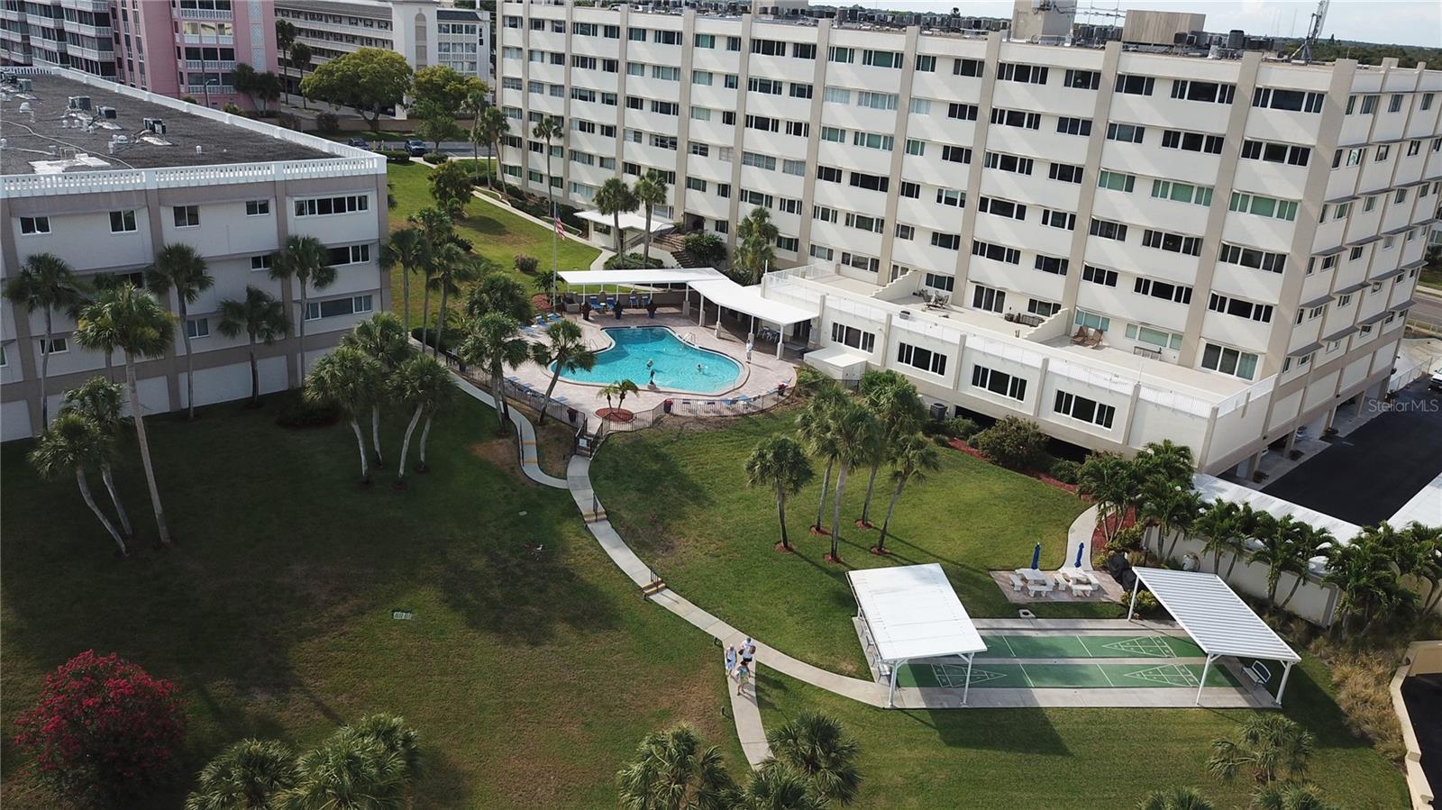 HARBOUR CLUB CONDO 3 - Residential