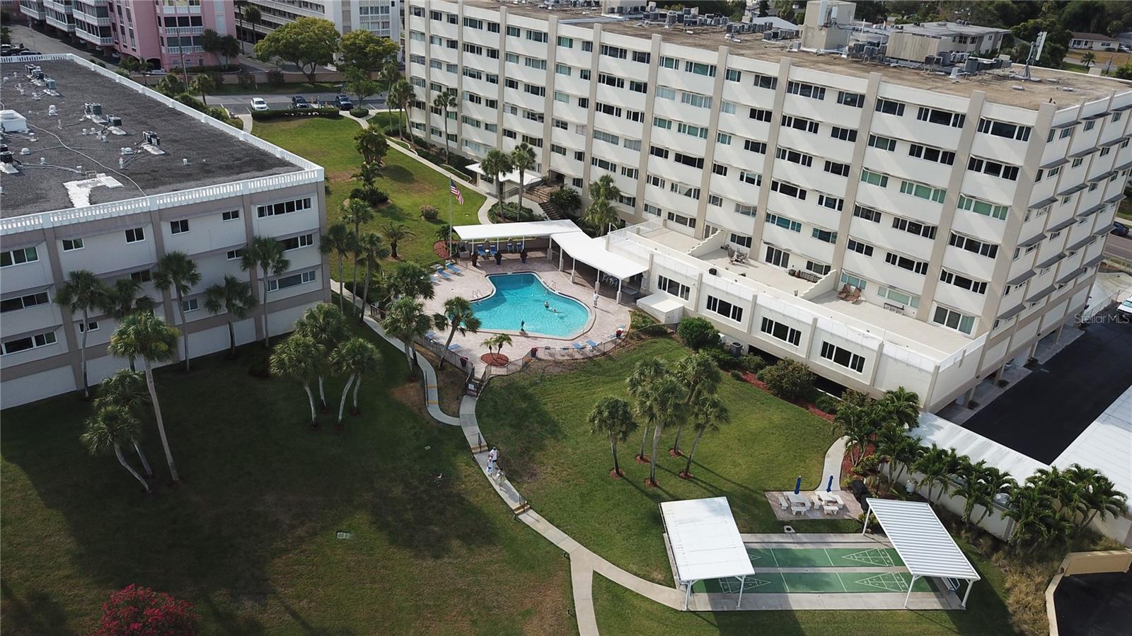 HARBOUR CLUB CONDO 3 - Residential