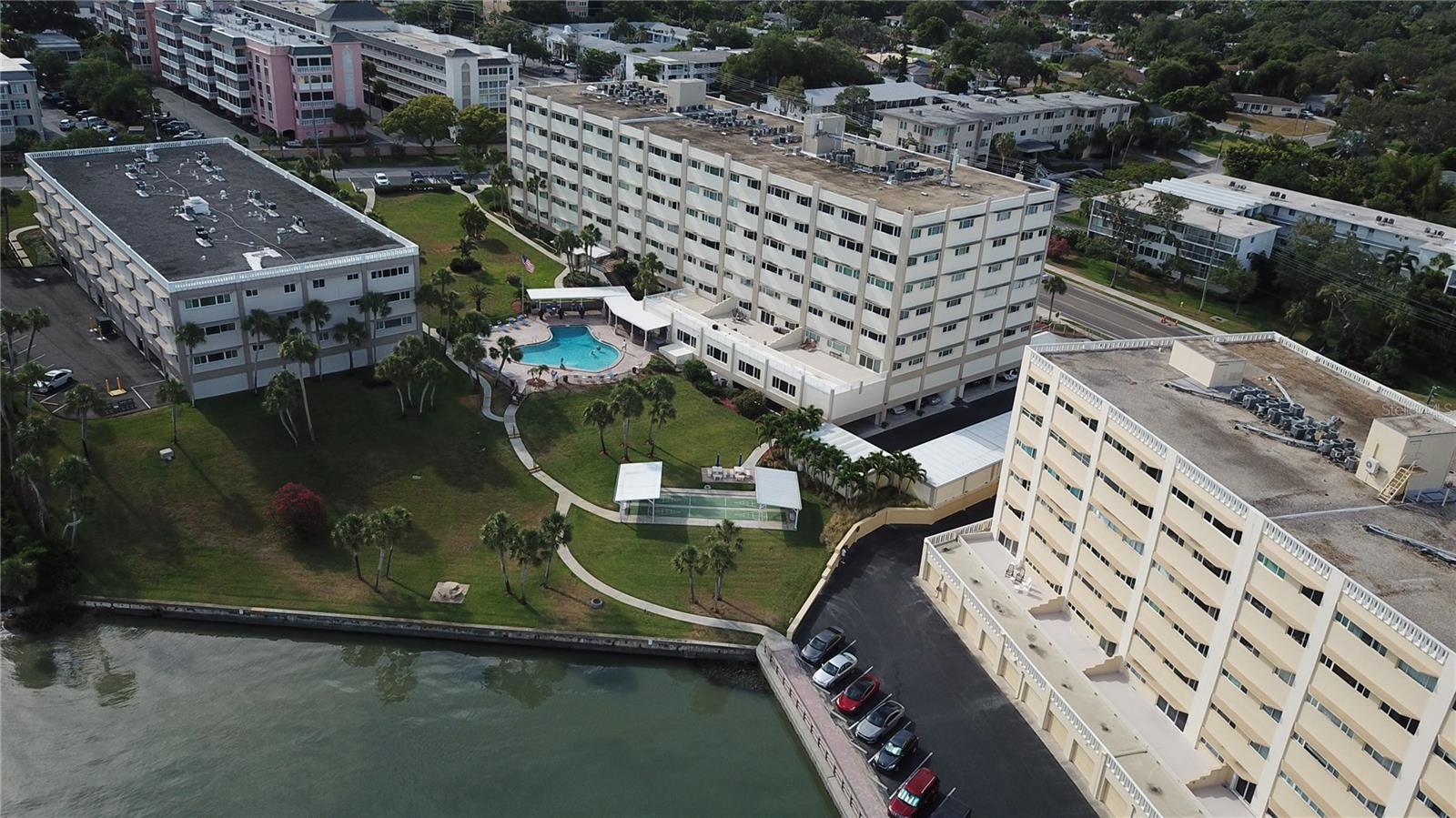 HARBOUR CLUB CONDO 3 - Residential