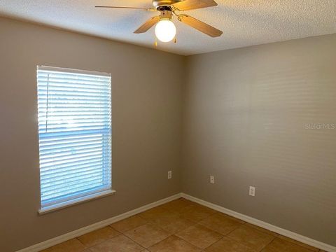 Tiny photo for 1123 Breezy Knoll Street, Minneola, FL 34715 (MLS # O6387274)