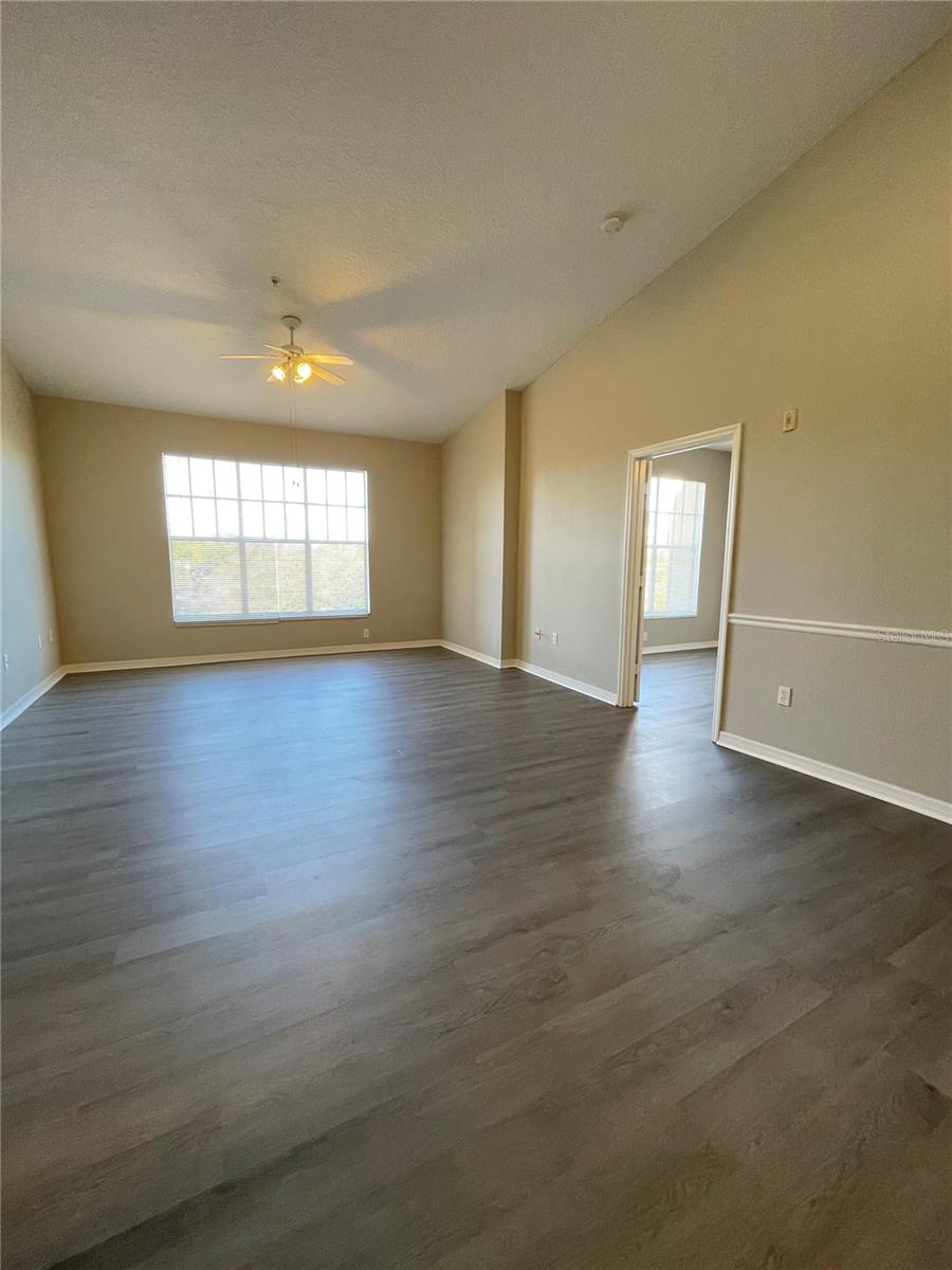 5578 METROWEST BOULEVARD 305