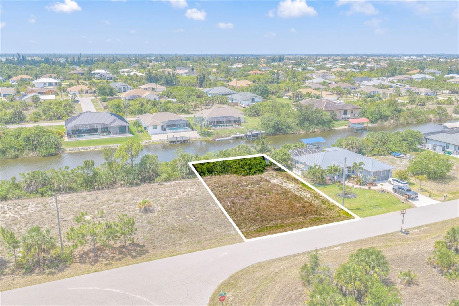15424 HENNIPEN CIRCLE
