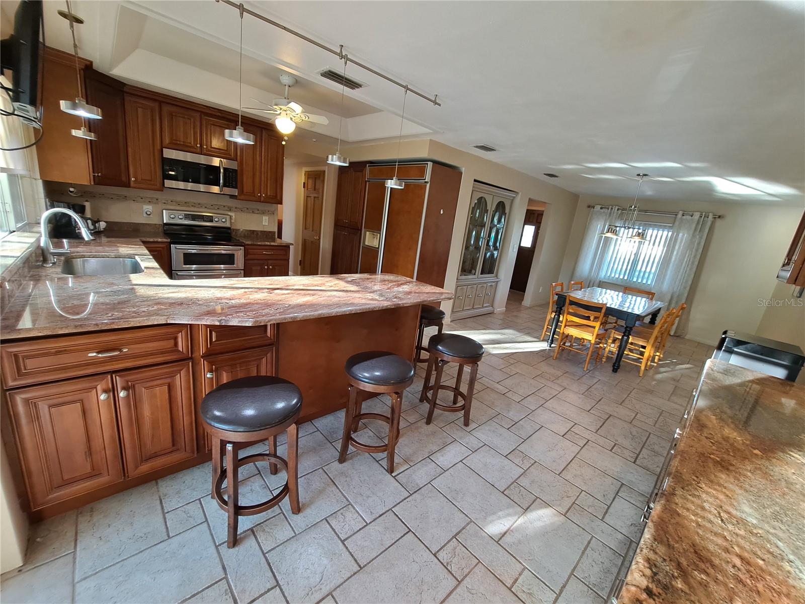 PINELLAS FARMS - Residential