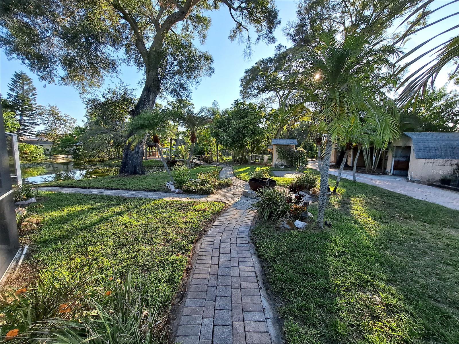 PINELLAS FARMS - Residential