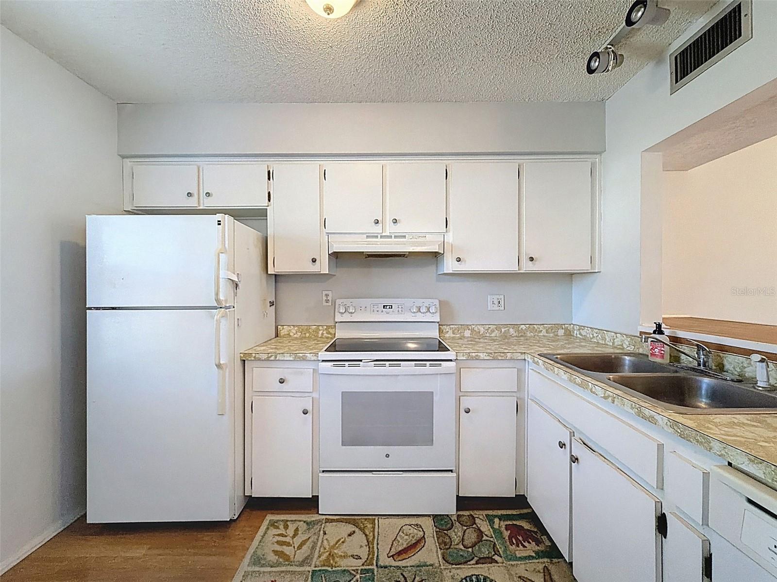 TIMBER OAKS FAIRWAY VILLAS - Residential