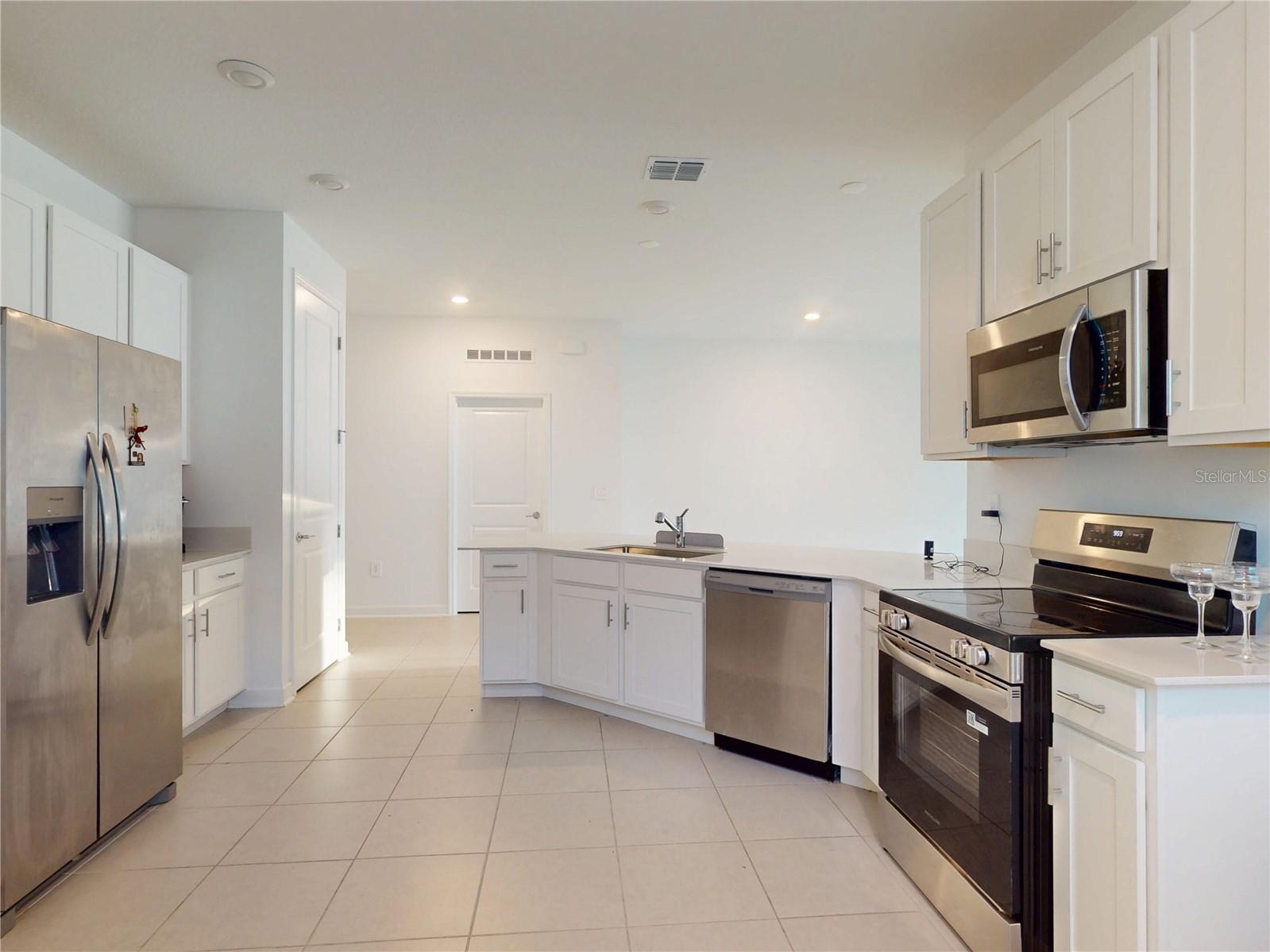 GARDEN HILL/PROVIDENCE PH 2 - Residential Lease