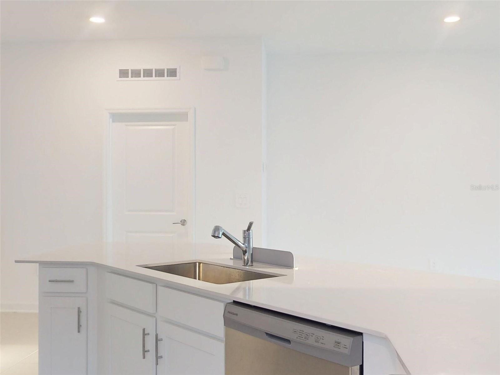 GARDEN HILL/PROVIDENCE PH 2 - Residential Lease