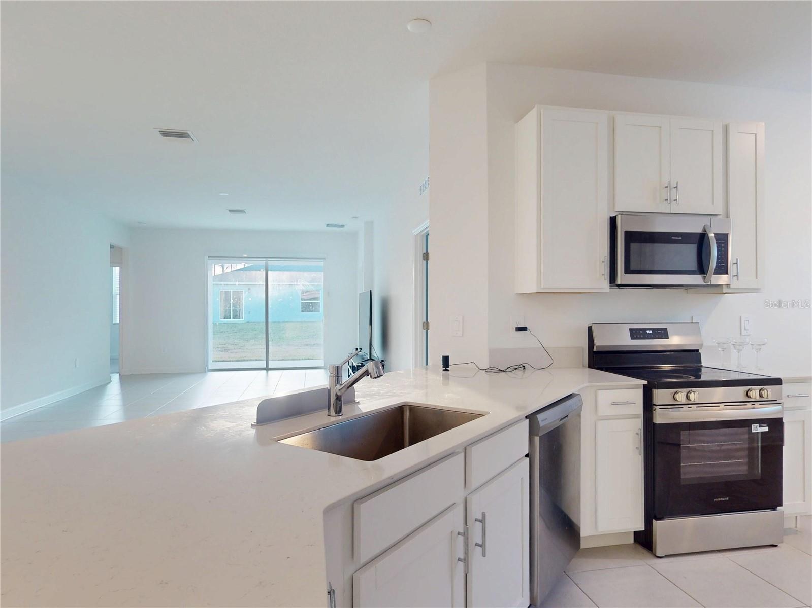 GARDEN HILL/PROVIDENCE PH 2 - Residential Lease