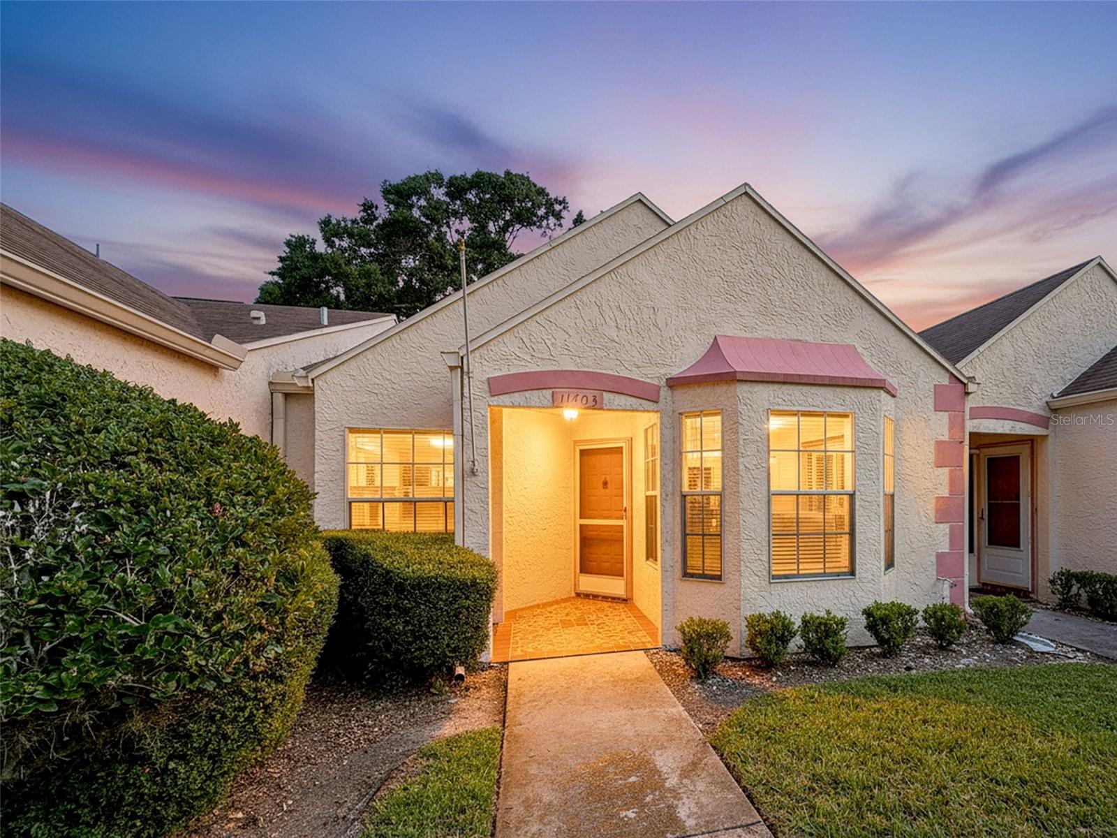 CHATEAU VILLAGE CONDO 01 - Residential