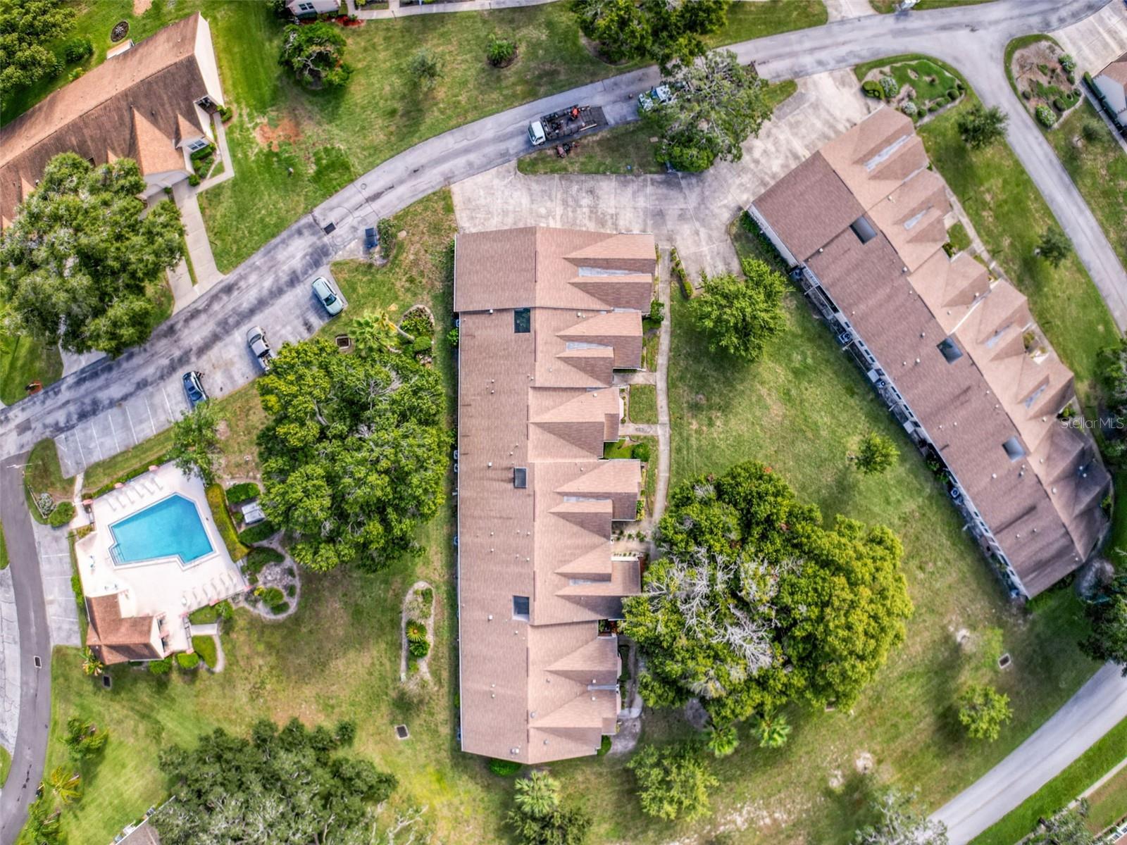 CHATEAU VILLAGE CONDO 01 - Residential