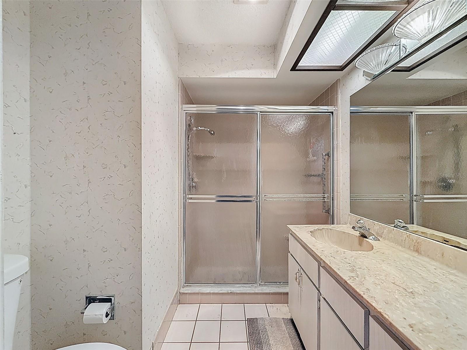 CHATEAU VILLAGE CONDO 01 - Residential