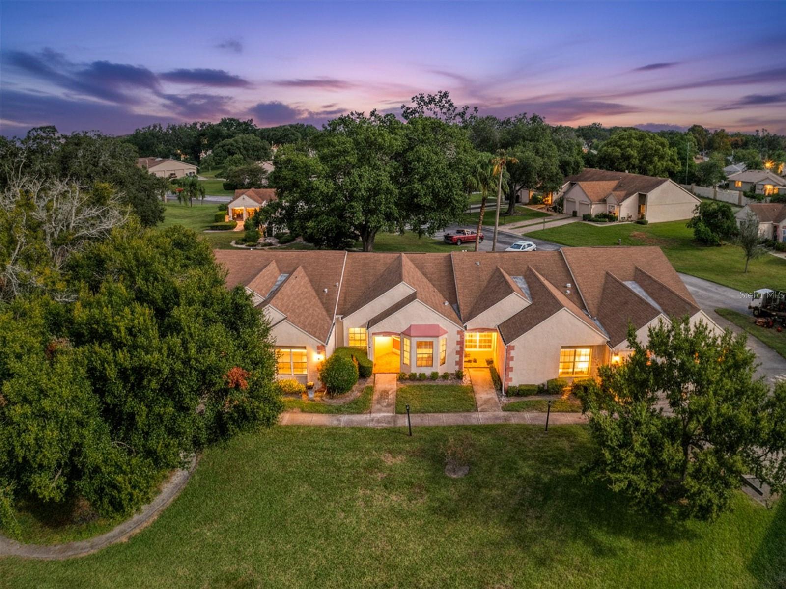 CHATEAU VILLAGE CONDO 01 - Residential