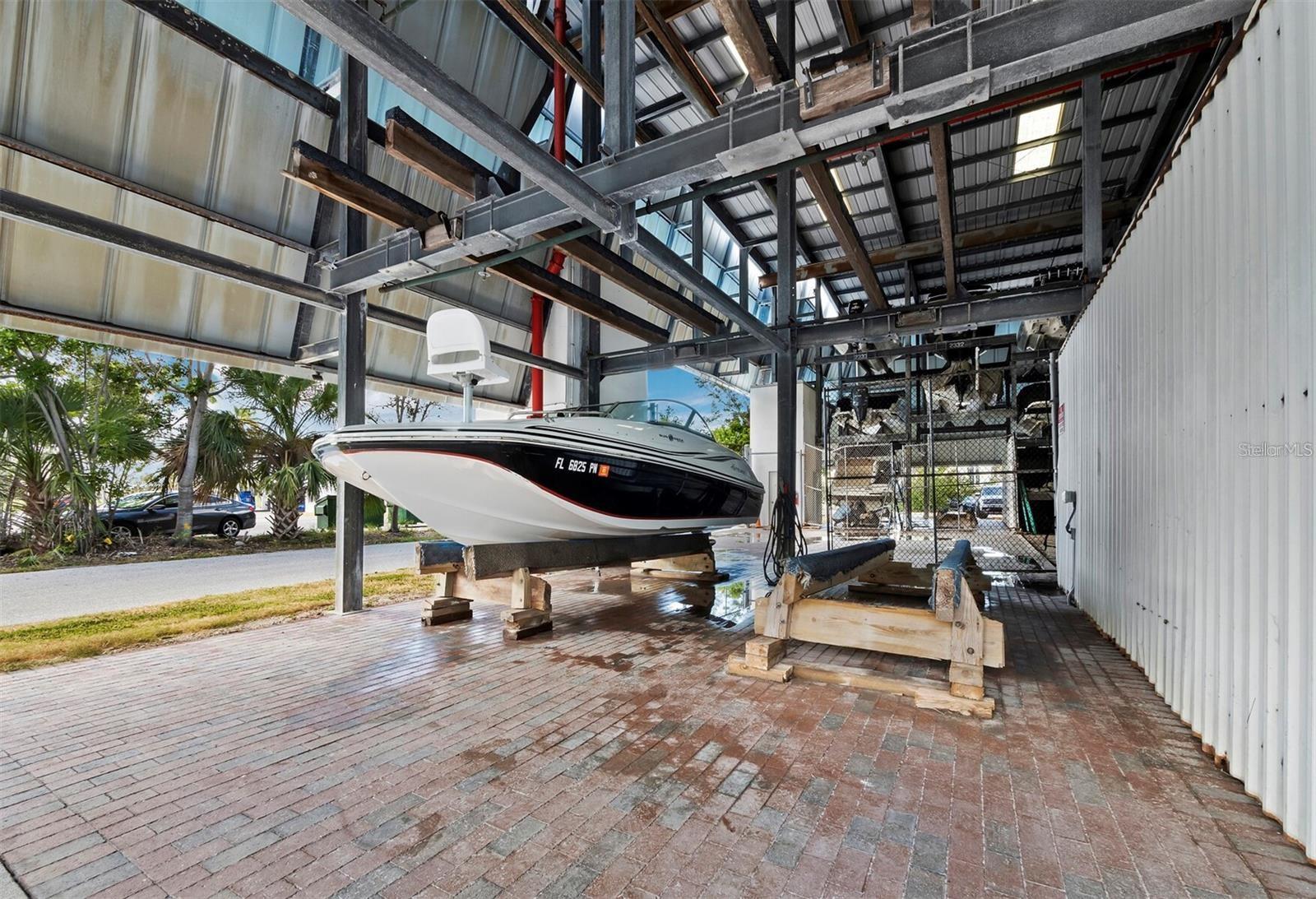 408 GULF OF MEXICO DRIVE 2215