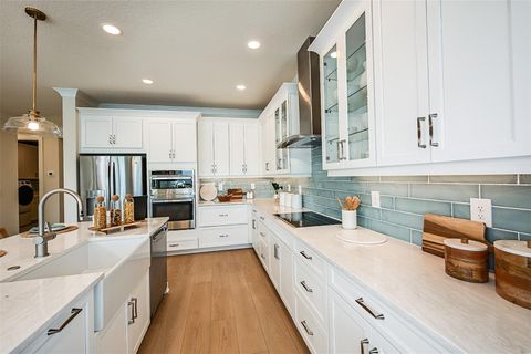 A home in NORTH VENICE