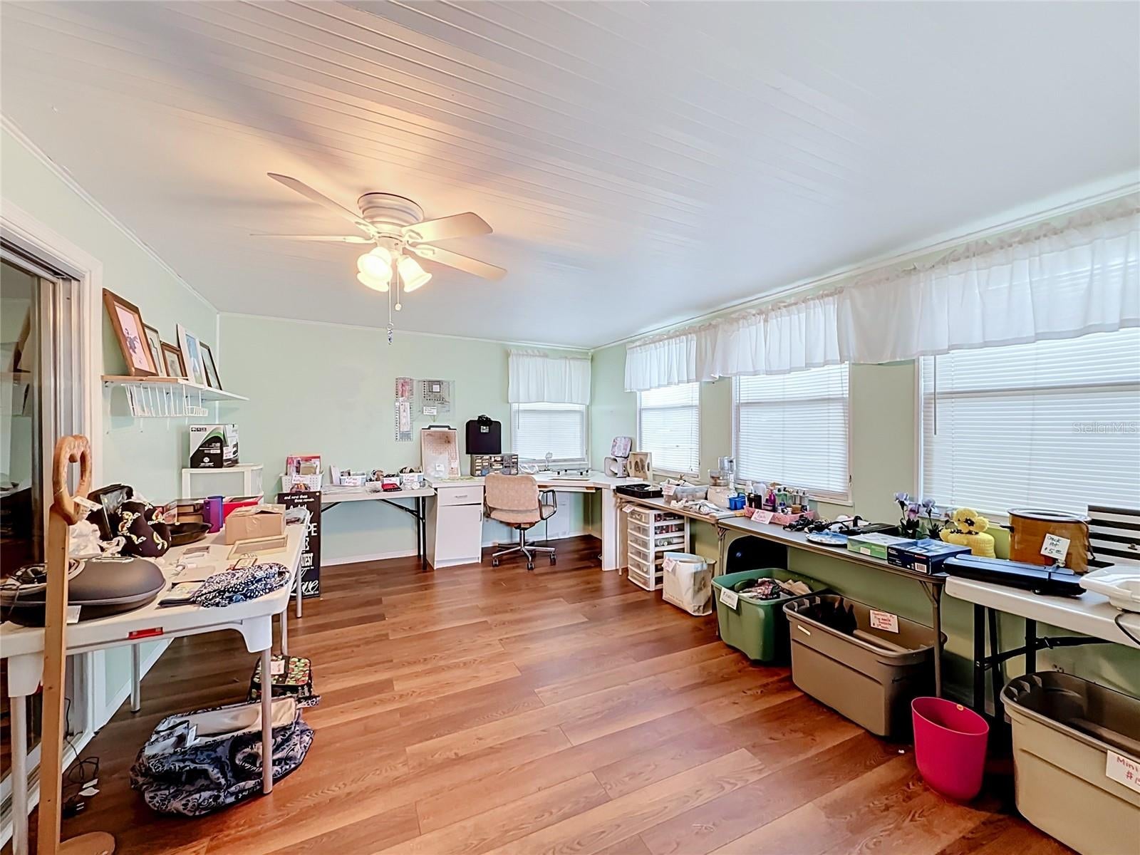 1559 NASSAU CIRCLE