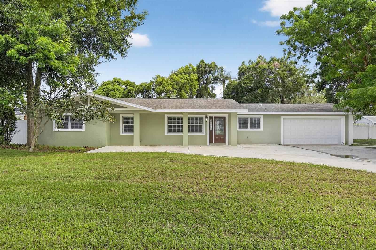 Welcome to your dream home! This move-in-ready home is nestled within the beautiful neighborhood of Brandon, FL, featuring 4 bedrooms and 2 bathrooms, a pool, and a considerably oversized lot with ample space. This stunning, recently remodeled home is a great option. This wonderful home spans over 1,700 square feet of heated space.
Residence with NO HOA. This fabulous home offers more than enough room for all your family's needs. The expansive open floor of this home provides an abundance of space. Gleaming new flooring will lead you through the kitchen and main living areas, while flooring is featured in the dining room and bedrooms. Natural colors create a warm and welcoming atmosphere throughout the home.
The kitchen is the heart of your home and features numerous new cabinets, Quartz countertops, all-new stainless-steel appliances, and ample counter space - perfect for whipping up delicious meals. Your kitchen opens perfectly to the spacious living room, offering ample space to relax and unwind.
Enjoy the fantastic Florida weather, perfect for entertaining family and friends, with
A spacious backyard boasts ample room for summer cookouts. This magnificent home is conveniently located, with easy access to I-4 and I-75, providing a quick commute to Tampa. A nice, short drive to the Hard Rock as well as the Florida State Fairgrounds. Only 60 minutes from Florida's top vacation destinations, BUSCH GARDENS in Tampa, Orlando, Disney World, and our top-rated Gulf beaches. This opportunity is just too good to pass up! Schedule your private tour today!
