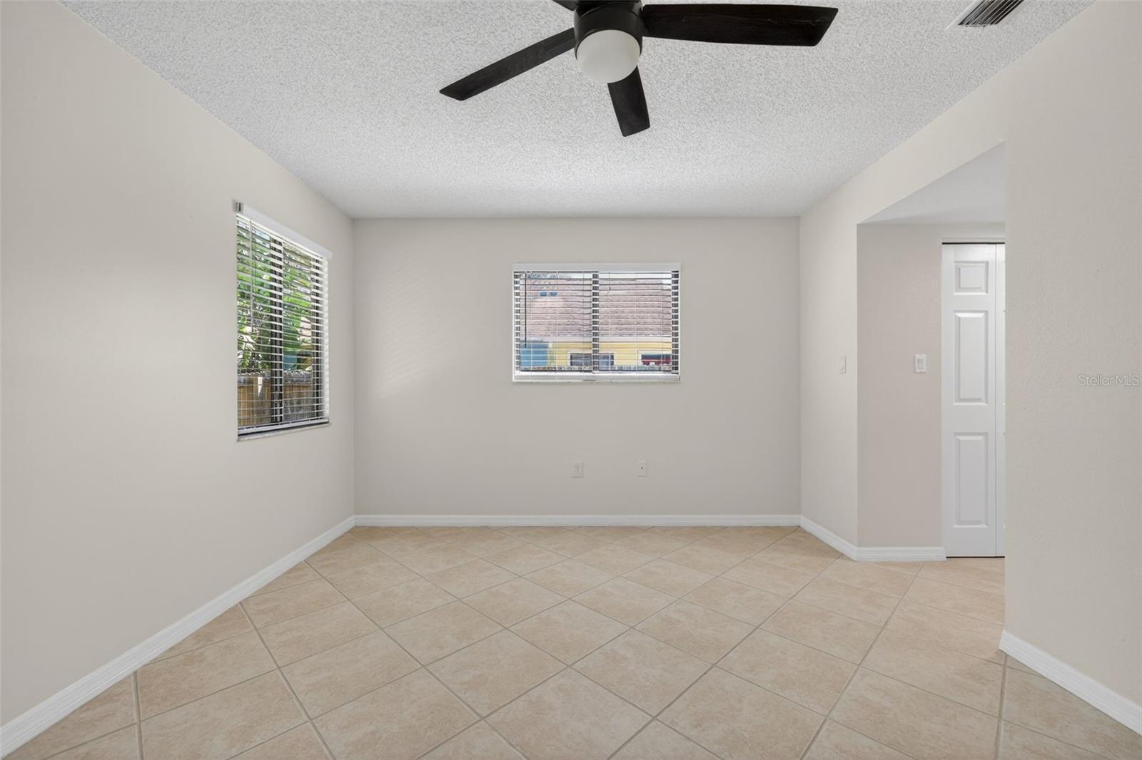 FAIRVIEW - Residential