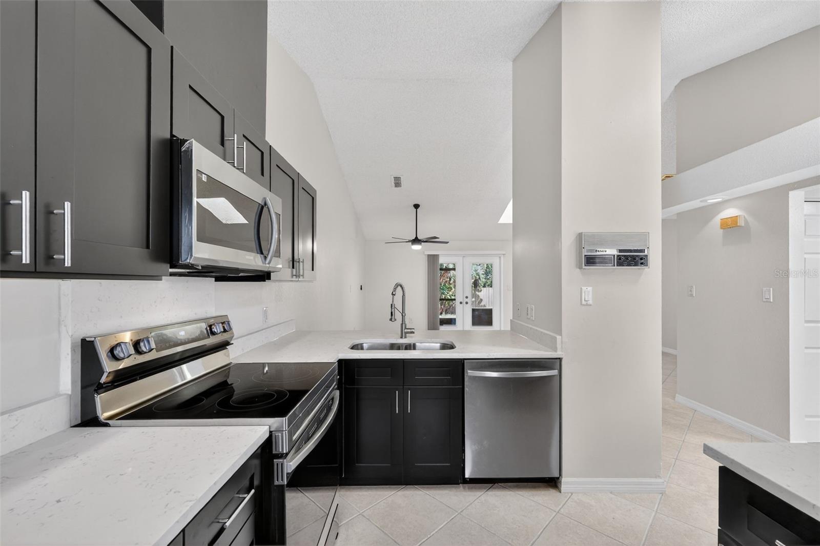 FAIRVIEW - Residential