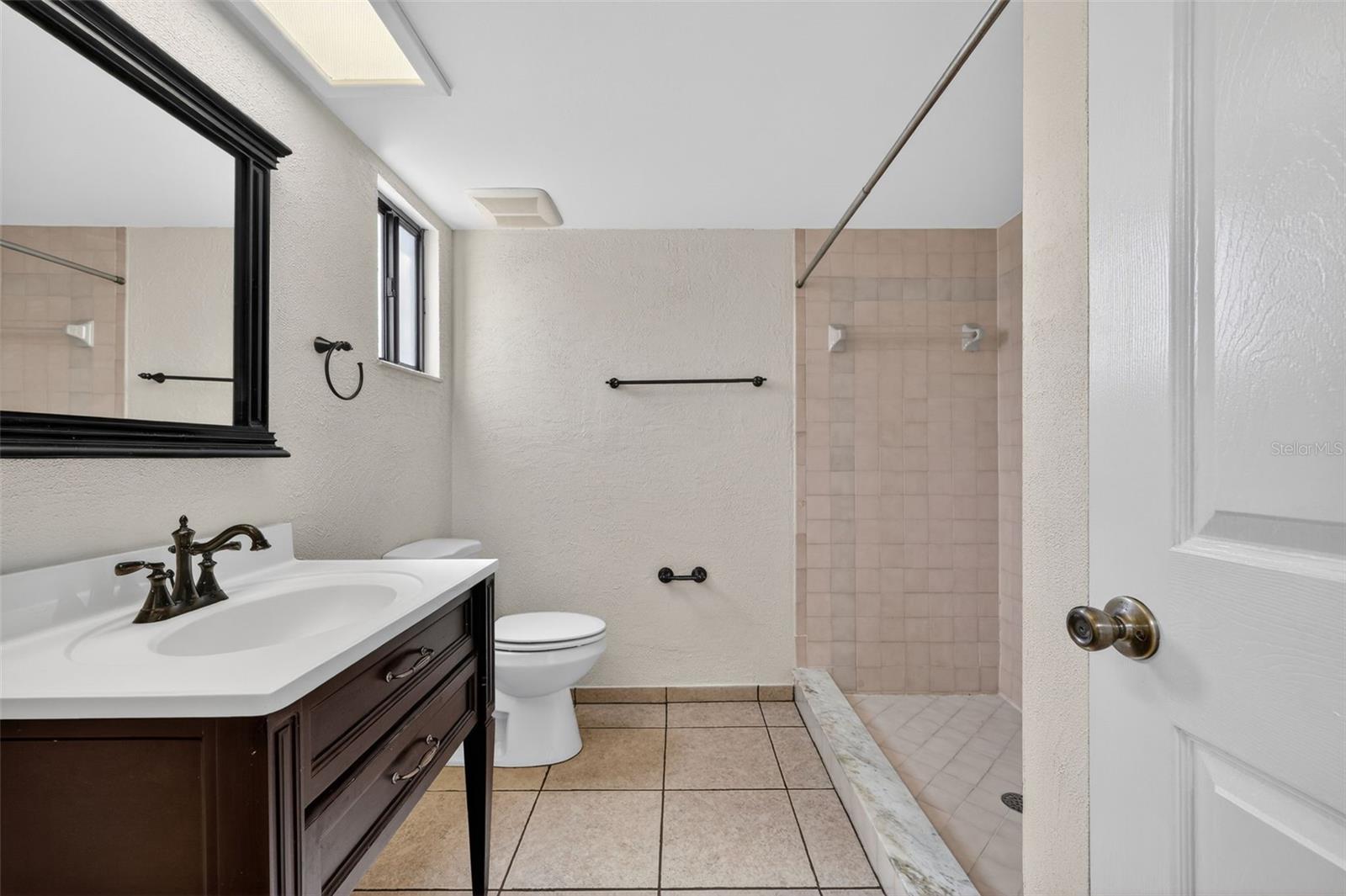 FAIRVIEW - Residential