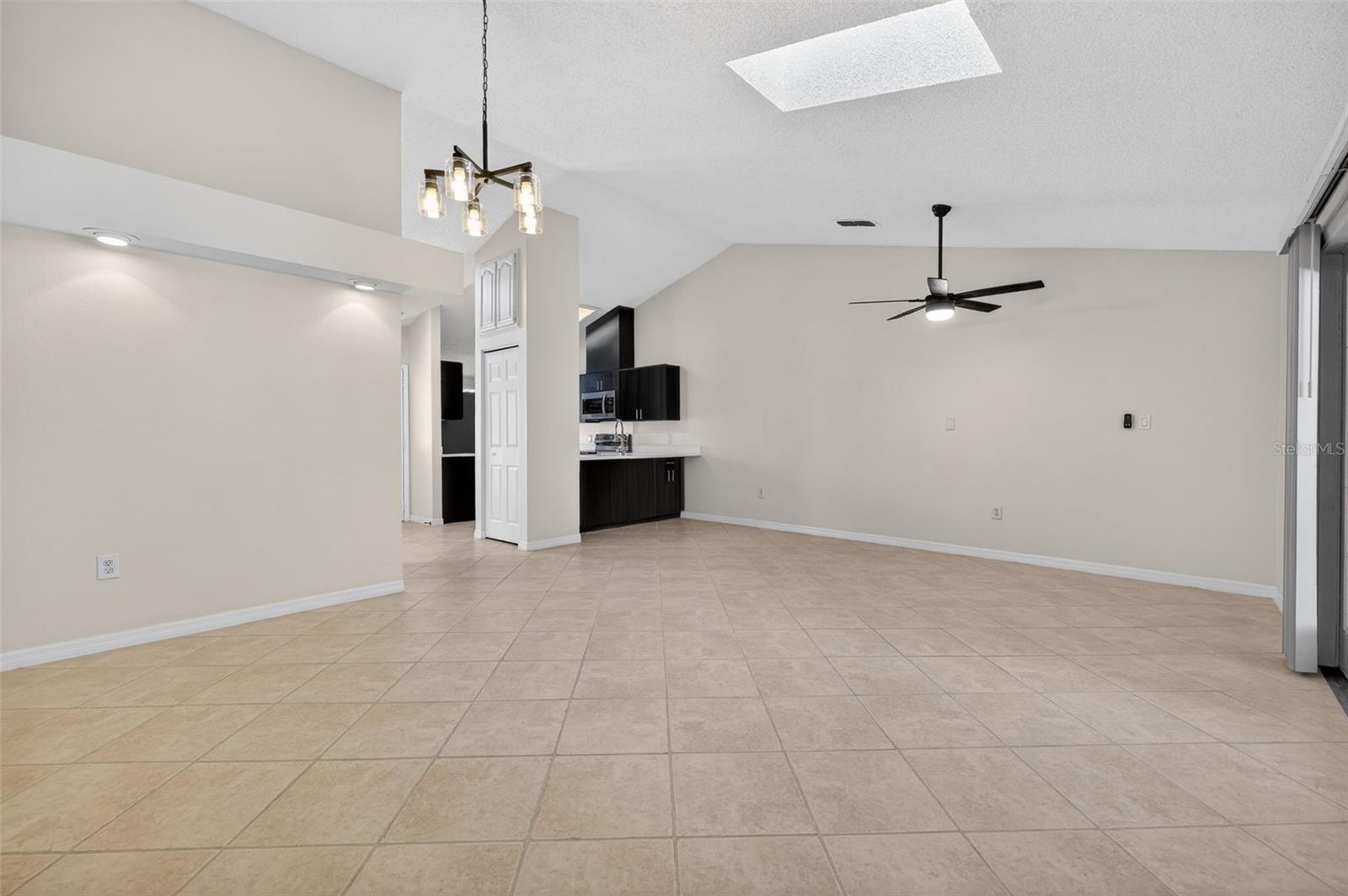 FAIRVIEW - Residential