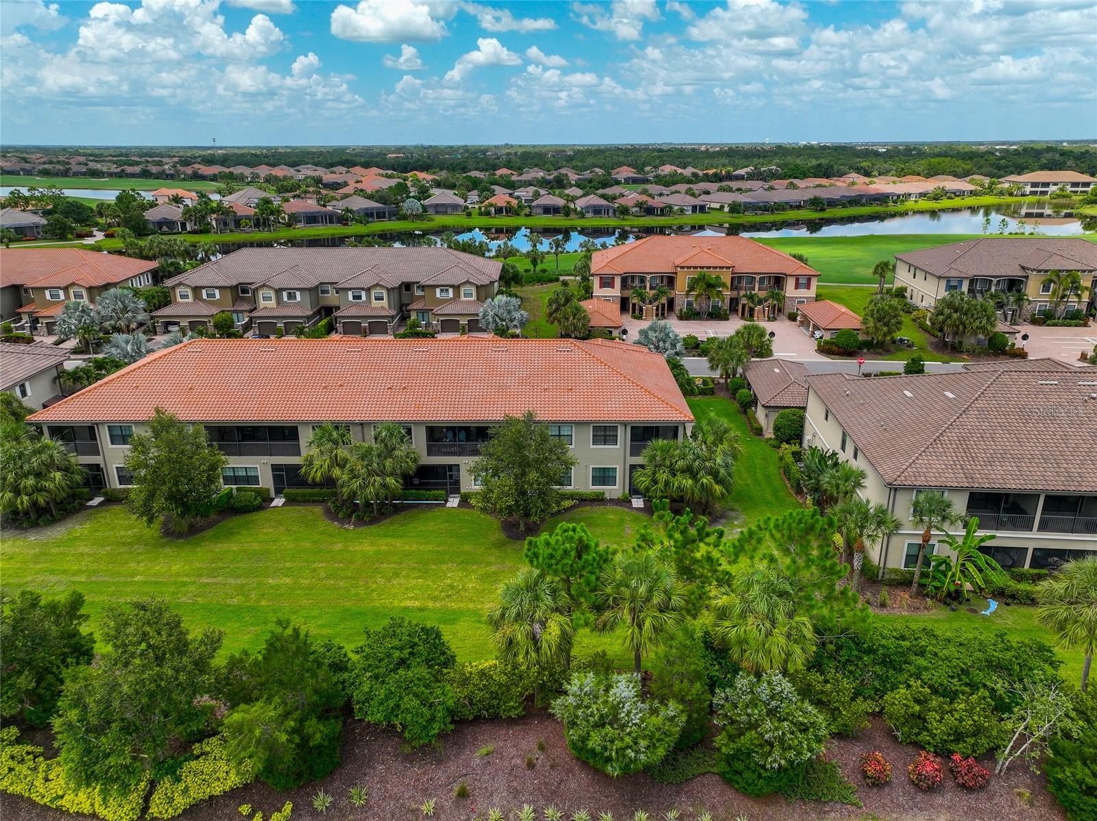SARACINA I AT ESPLANADE LAKEWOOD RANCH 3 - Residential