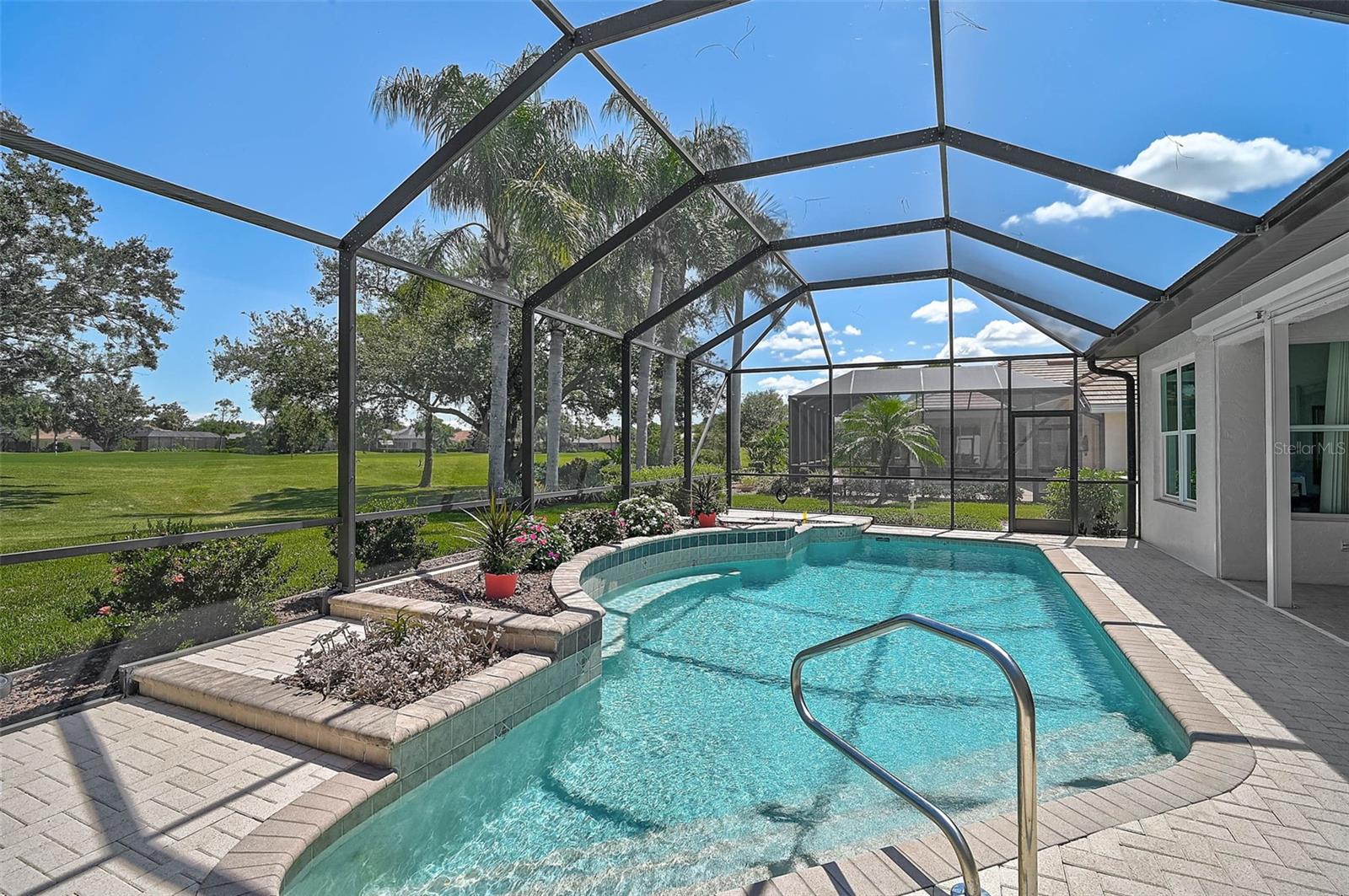 CALUSA LAKES - Residential