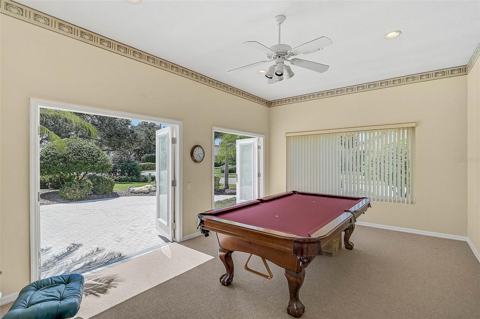 CALUSA LAKES - Residential