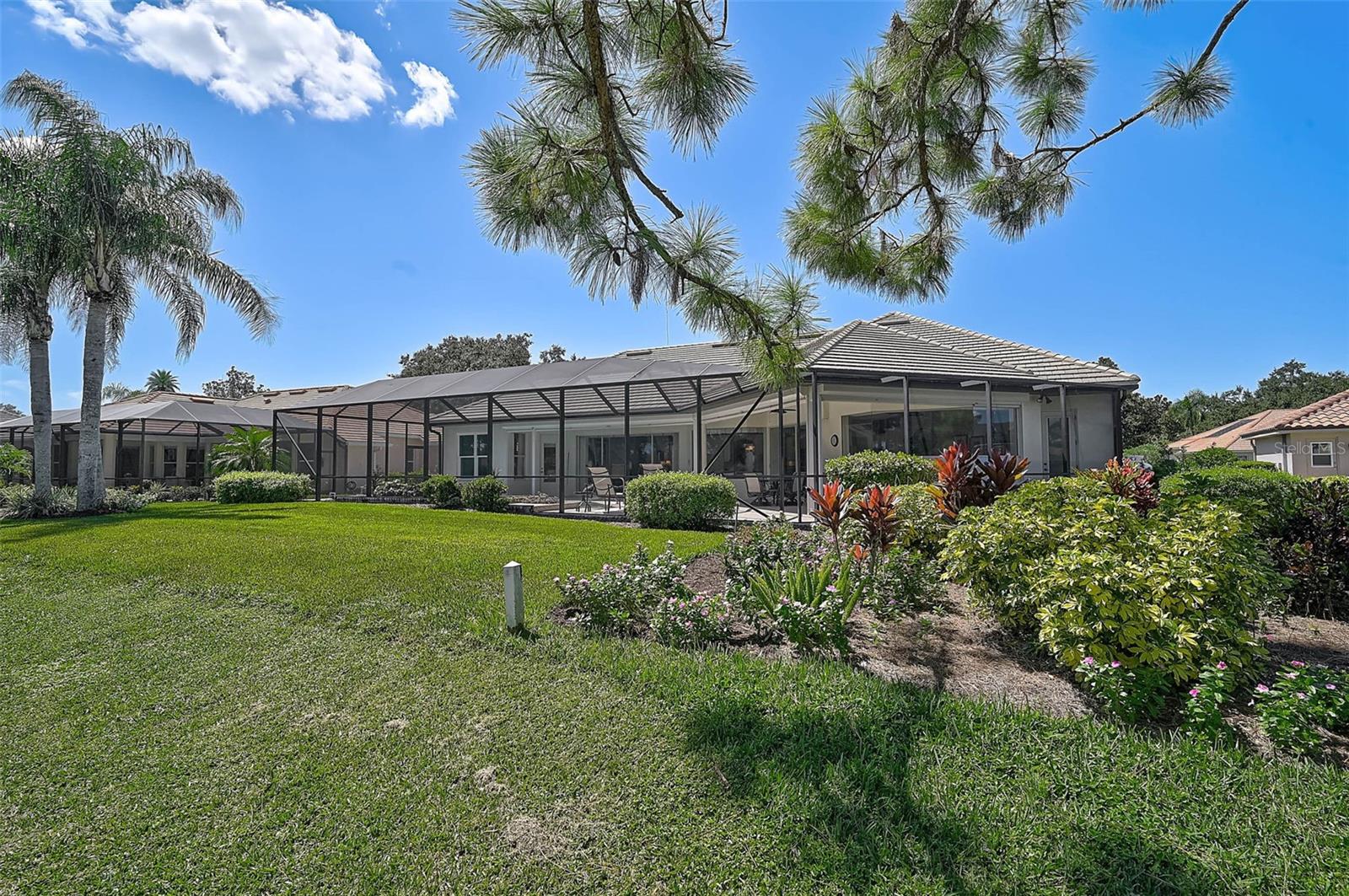 CALUSA LAKES - Residential