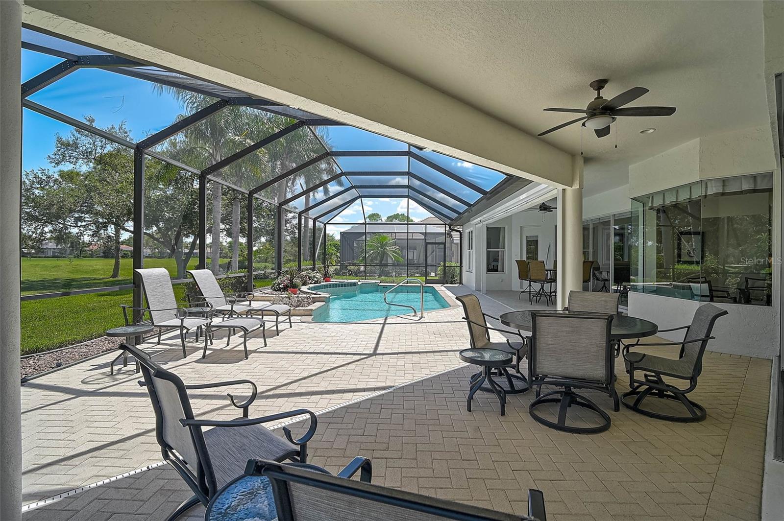 CALUSA LAKES - Residential