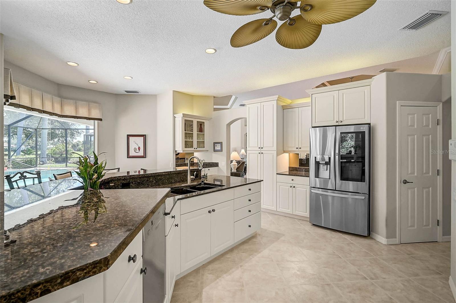 CALUSA LAKES - Residential