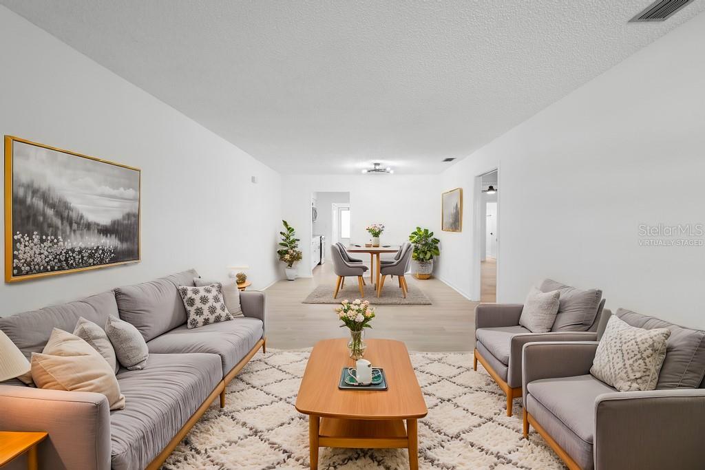 TWIN OAKS APTS - Residential