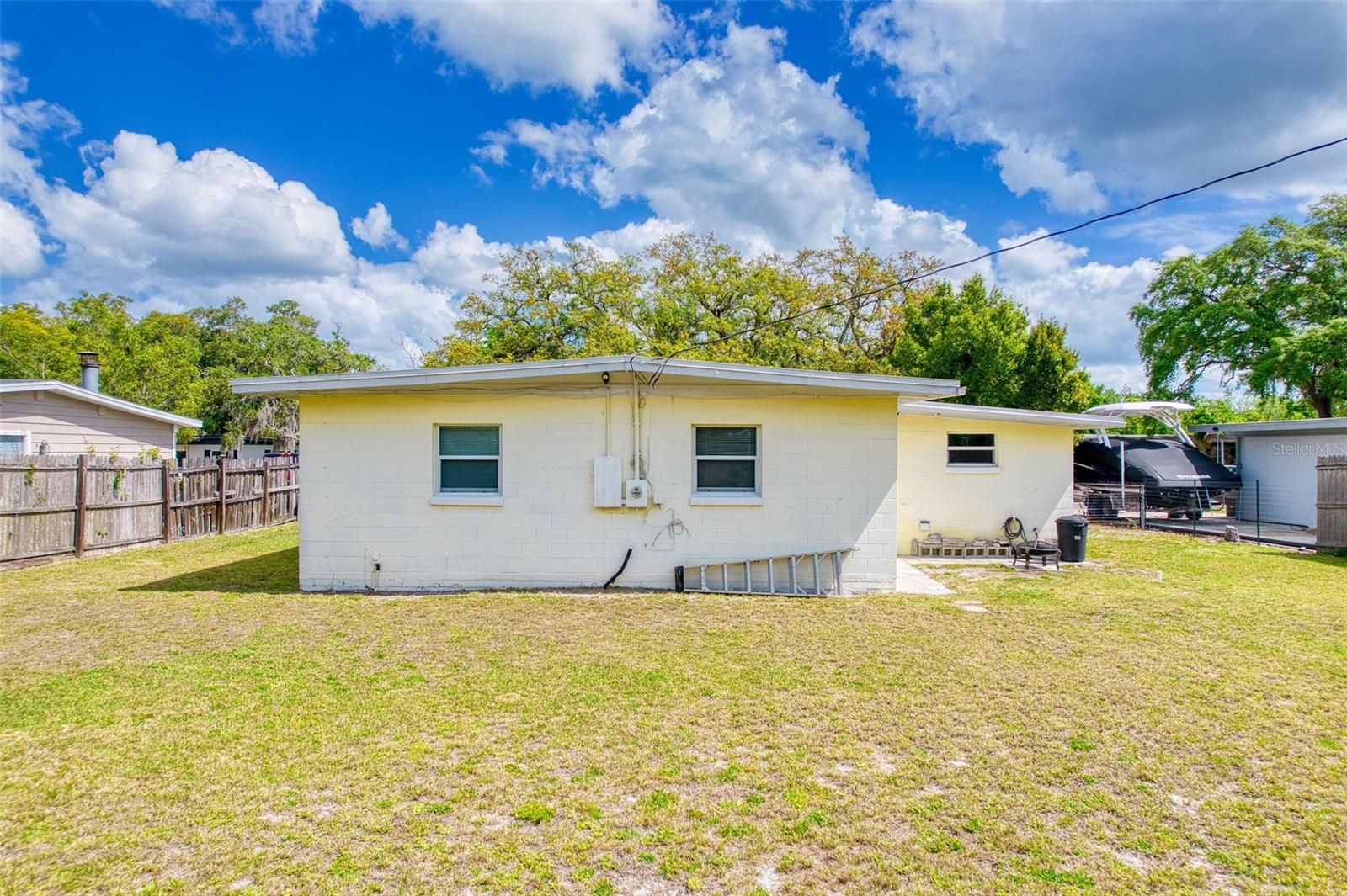 SUNLAND ESTATES - Residential