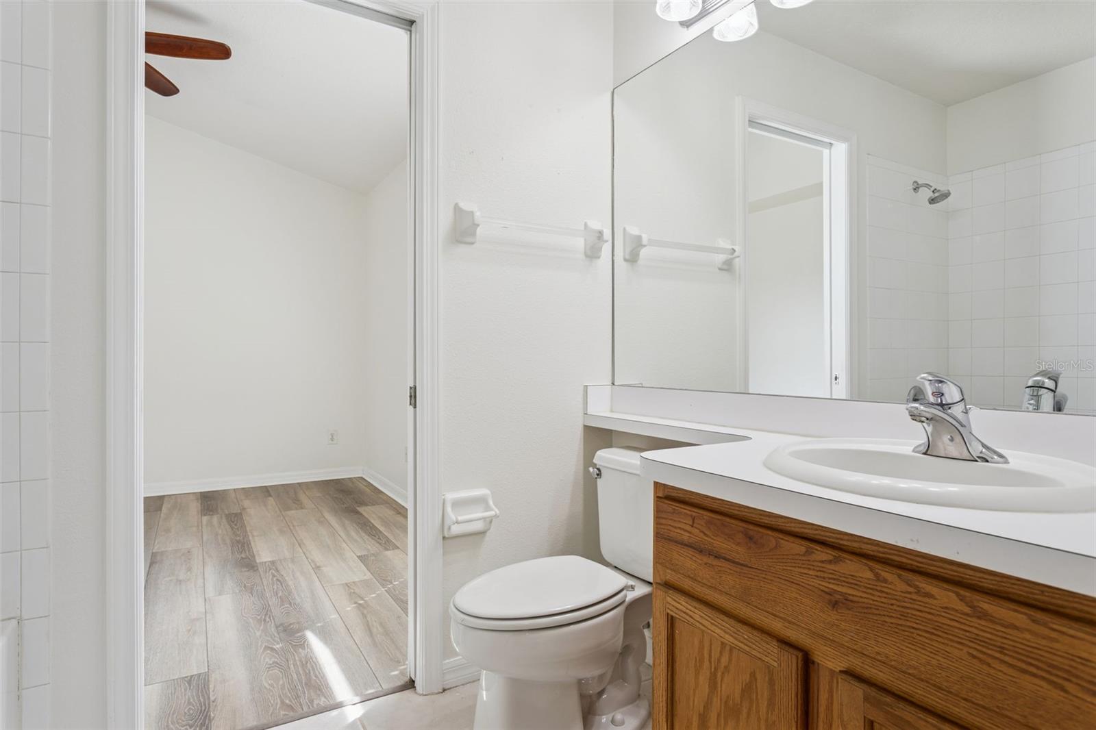 MEADOW POINTE 03 PRCL EE & HH - Residential Lease