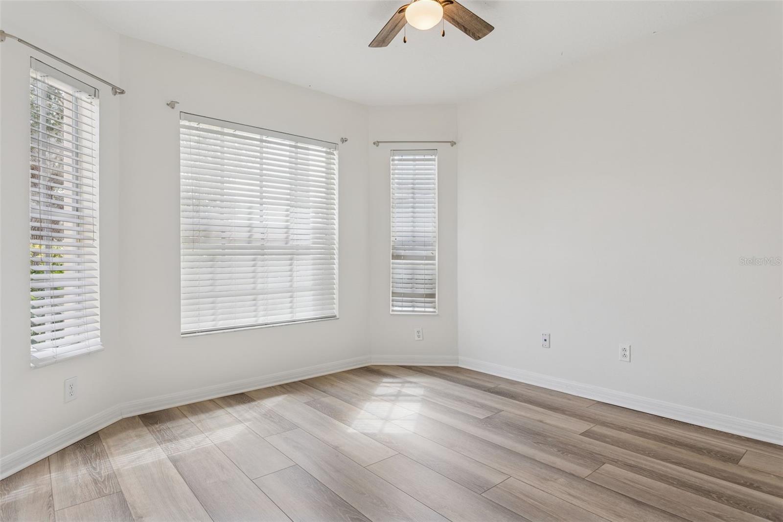 MEADOW POINTE 03 PRCL EE & HH - Residential Lease