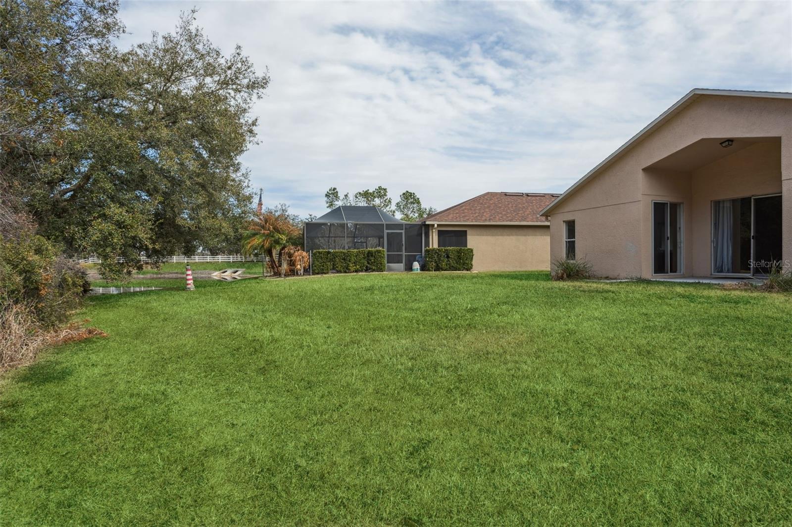 MEADOW POINTE 03 PRCL EE & HH - Residential Lease