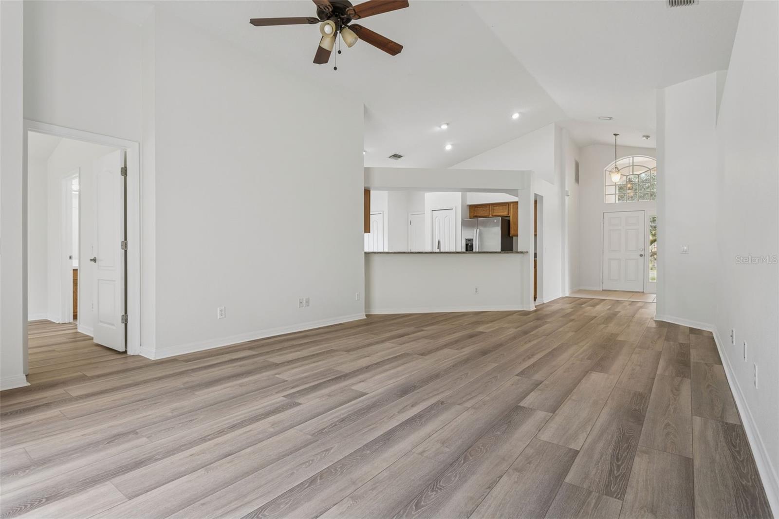 MEADOW POINTE 03 PRCL EE & HH - Residential Lease