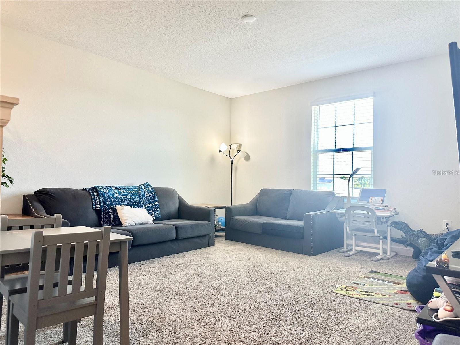 ESTATES/LK HAMMOCK - Residential