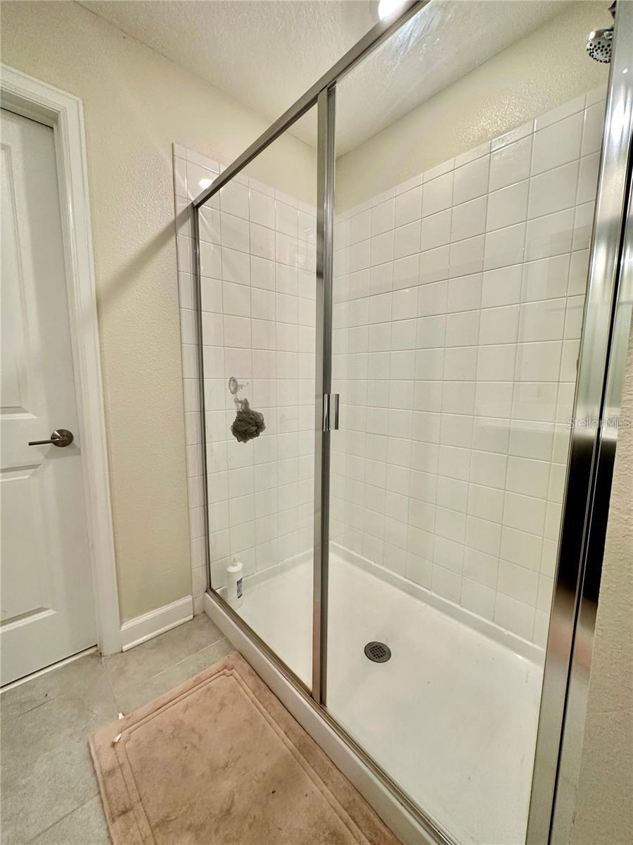 ESTATES/LK HAMMOCK - Residential