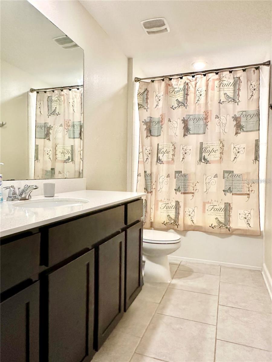 ESTATES/LK HAMMOCK - Residential